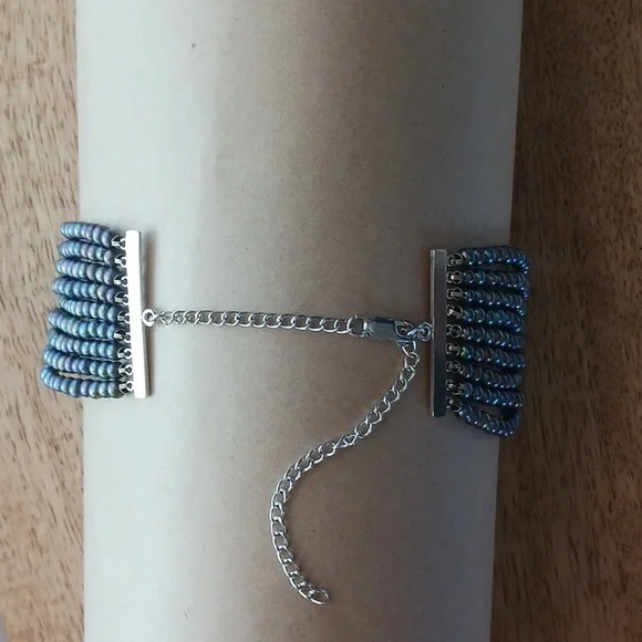 GII Nine Strand Freshwater Pearl Choker with .925 Fittings. Peacock - Picture 3 of 7